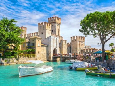 Rocca Scaligera, castle on the island of Sirmione เมืองซีร์มิโอเน่ (Sirmione)