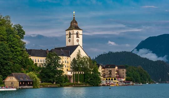 ปรากสุดปัง เซนต์วูล์ฟกังสุดแซ่บ เยอรมนี - ออสเตรีย – เชก 9 วัน 6 คืน โดยสายการบินลูฟต์ฮันซา (LH) และออสเตรียนแอร์ไลน์ (OS)