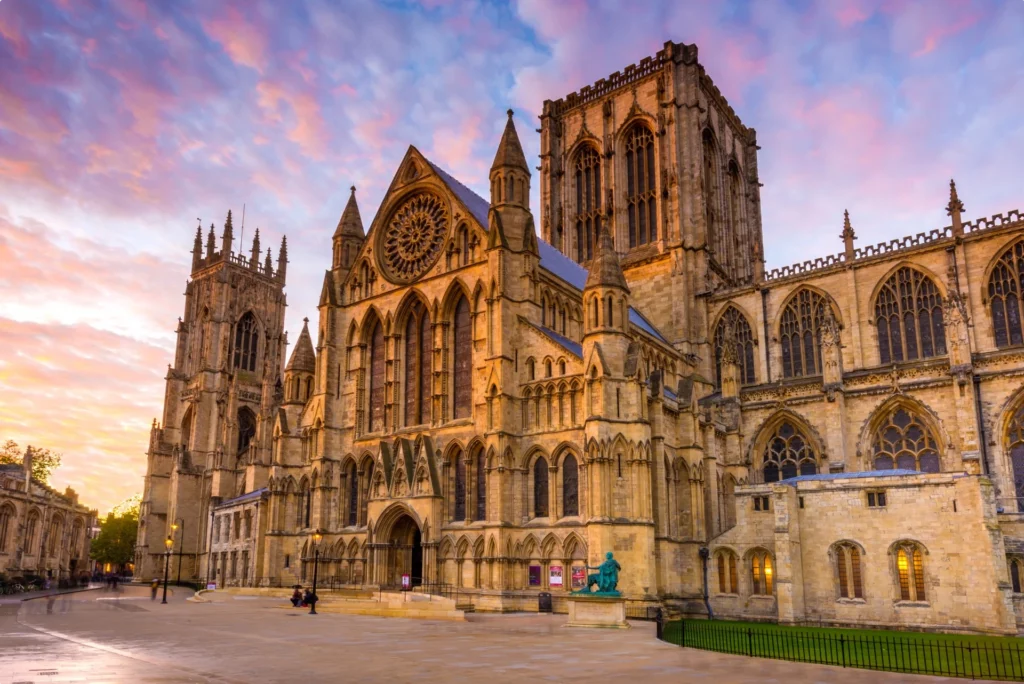 🇬🇧 แกรนด์ทัวร์อังกฤษ ครบไฮไลต์ (12 วัน 11 คืน) 2 York Minster, แกรนด์ทัวร์อังกฤษ